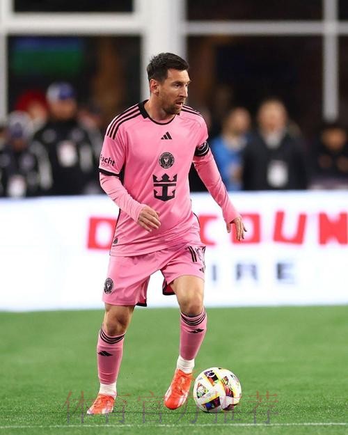 本泽马右脚兜射太风* 近两季西甲33球仅次梅西